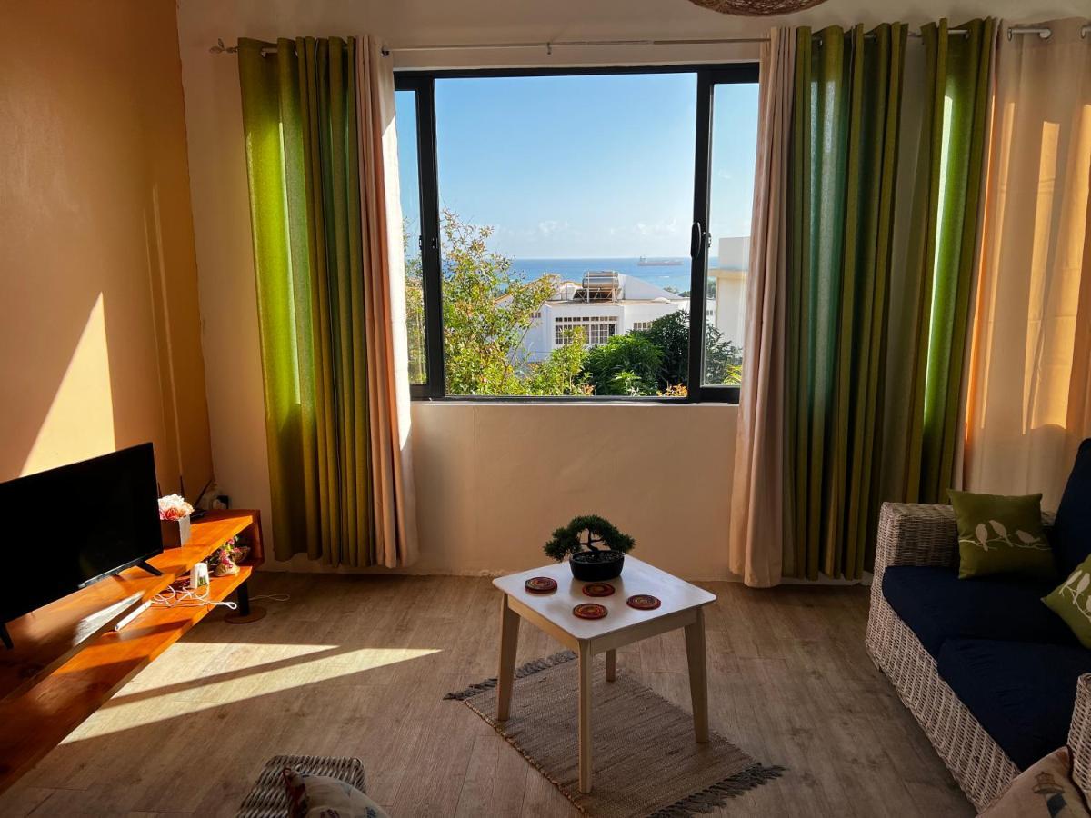 Cosy Seaview Lejlighed Pointe aux Sable Eksteriør billede
